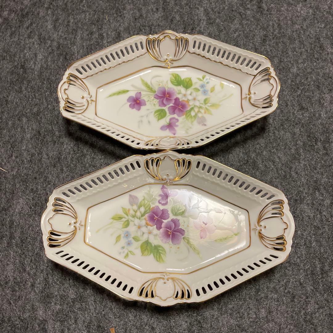 Reine Handarbeit レーンハンダーベート 花柄装飾の皿 2枚セット