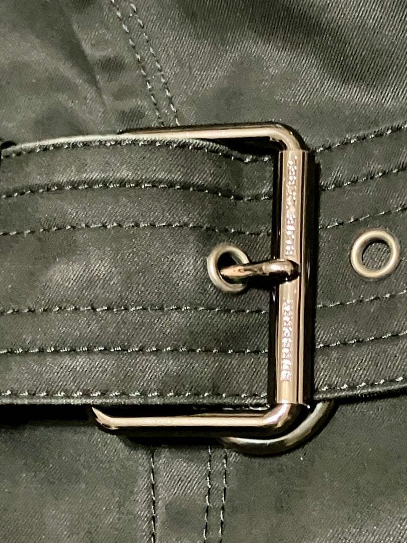 Burberry ブラック トレンチコート