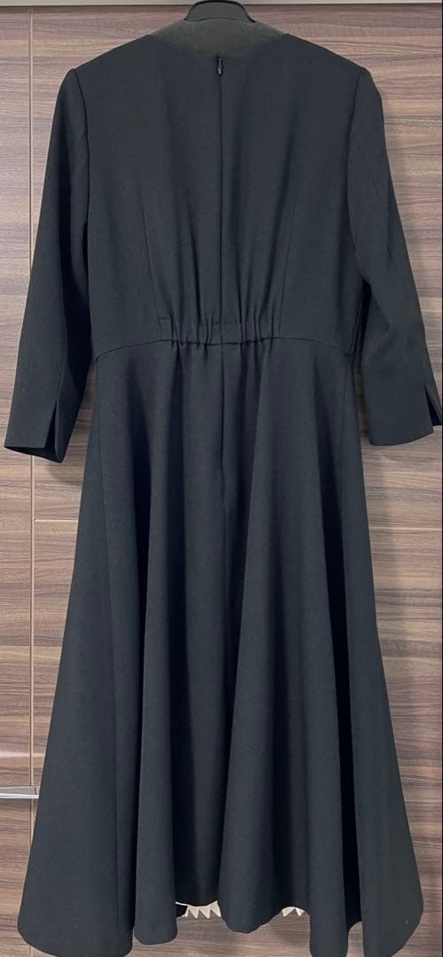 未使用　日本製　ストロベリーフィールズ センタープリーツワンピース　卒園入学式