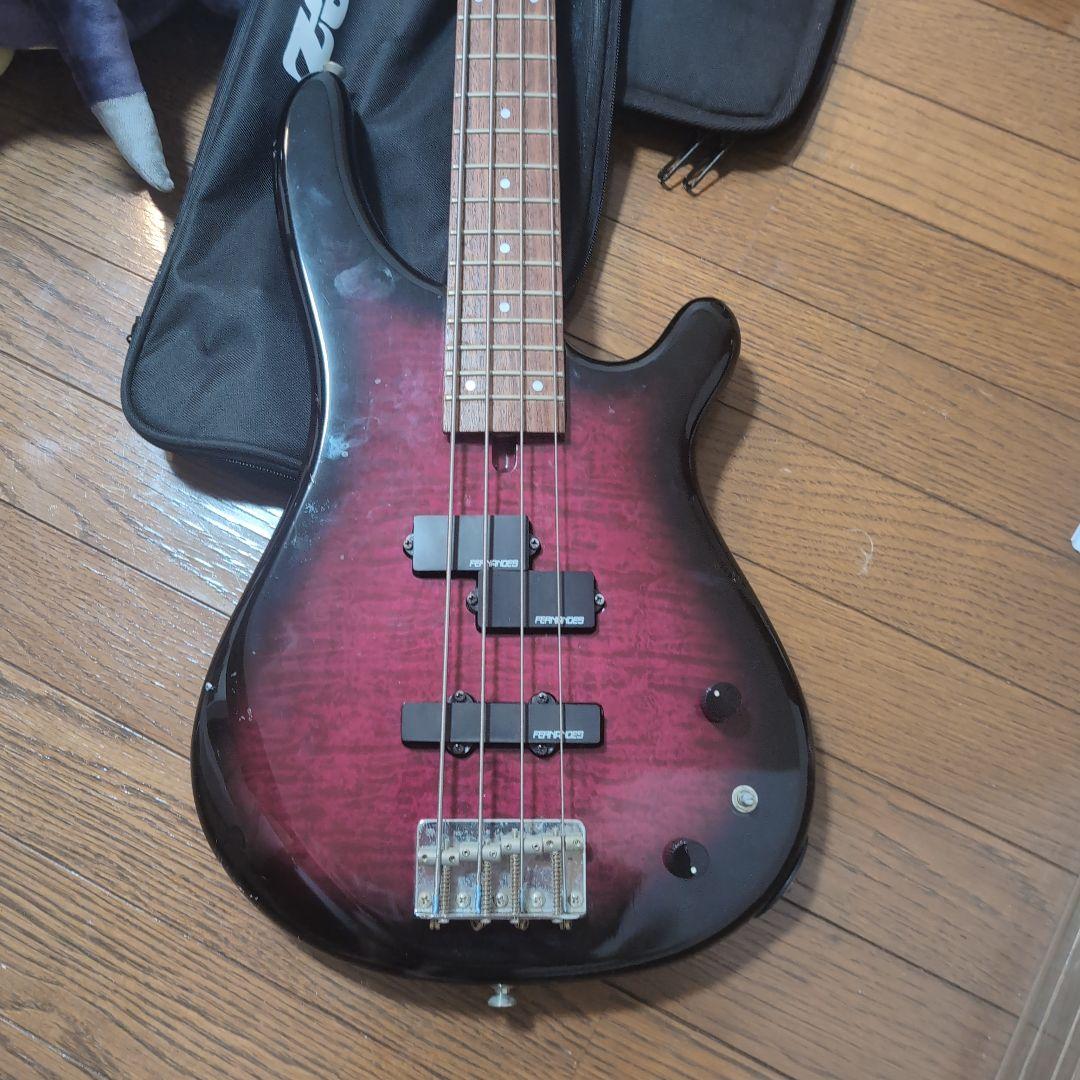 FERNANDES エレキベース 赤紫
