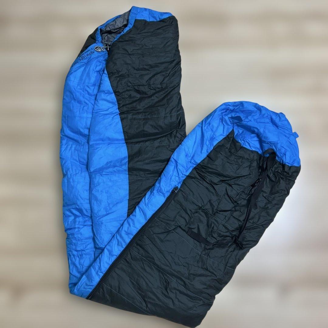 ISUKA Alpha Light 700 X 3シーズン寝袋