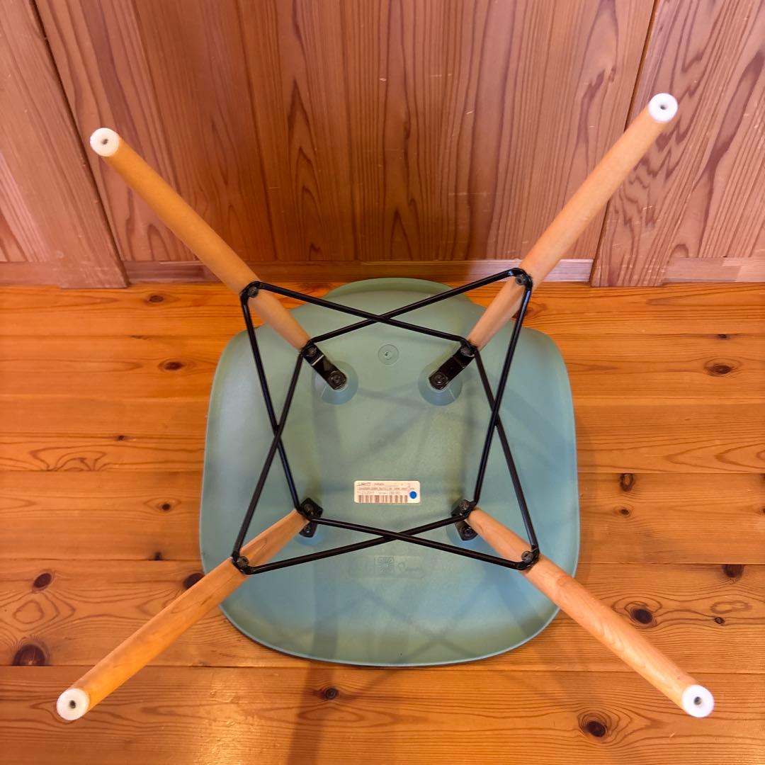 数量限定イームズシェルチェア　シーフォームグリーン　DSW ハーマンミラー