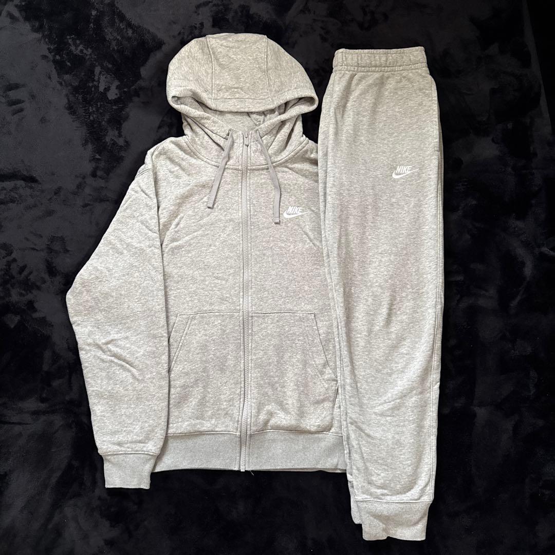 NIKE スウェットセットアップ