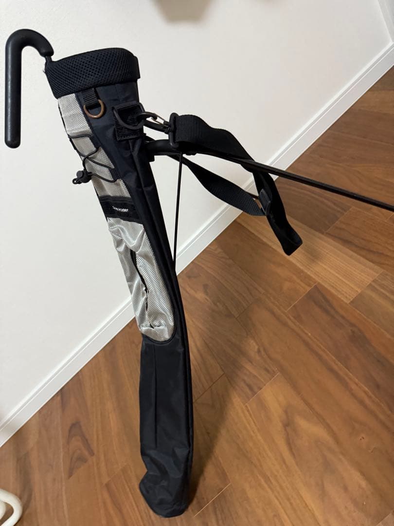 ブラックキャディバッグ グローブホルダー付き