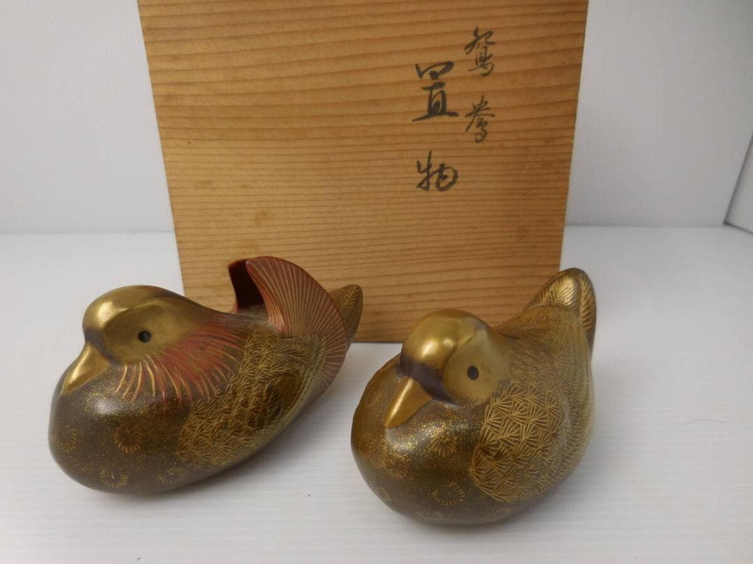 象彦　陶器製　鴛鴦（おしどり）の置物