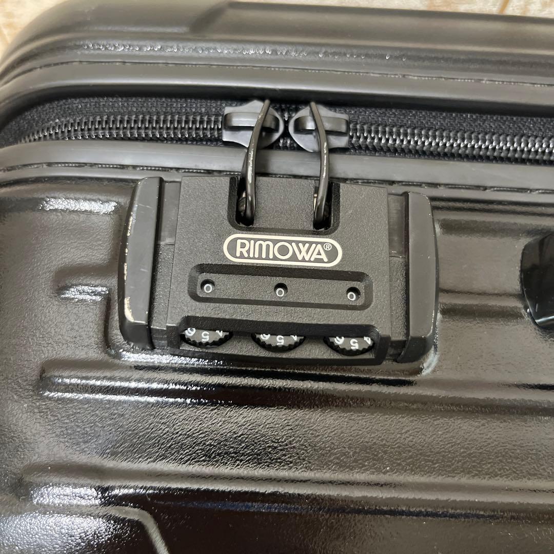 【美品】RIMOWA SALSA 32ℓクラス　　 ブラック