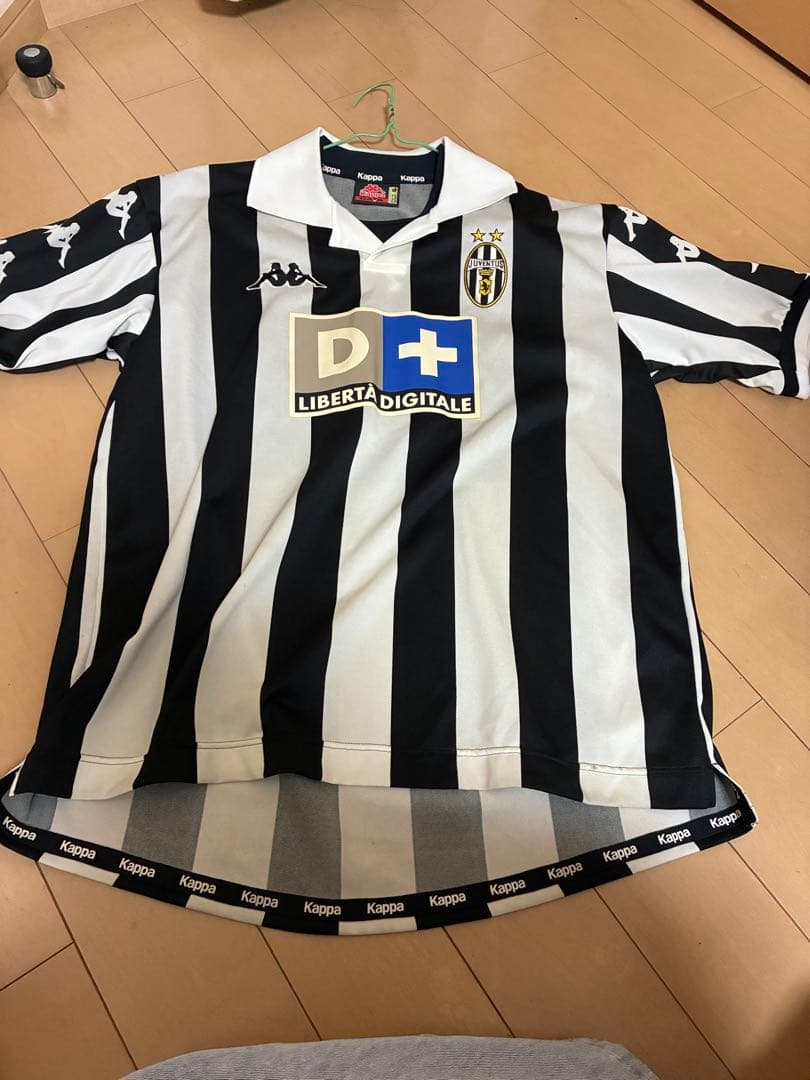 Juventus Kappa ストライプシャツ