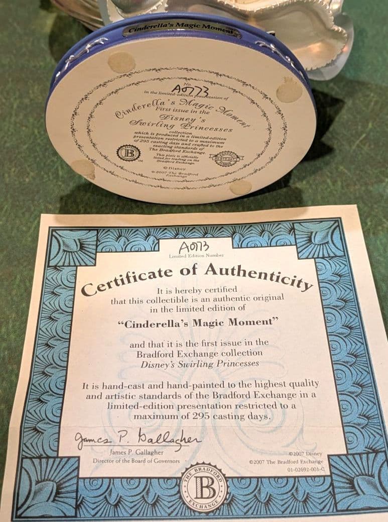 ディズニー スワーリング プリンセス　シンデレラズ・マジック・モーメント　レア
