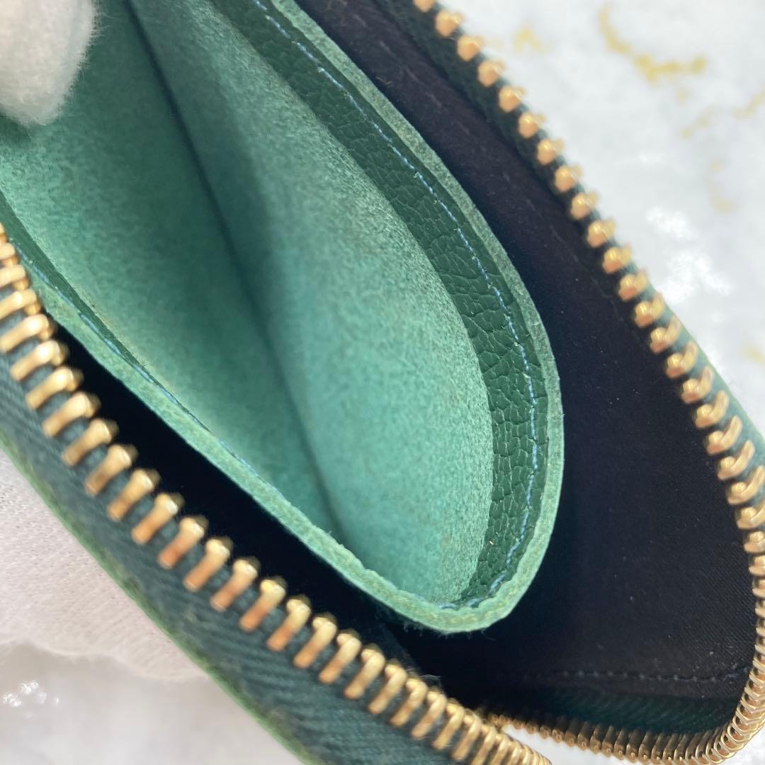 新品未使用❗️19800円で販売中❗️ IL BISONTE イルビゾンテ 財布