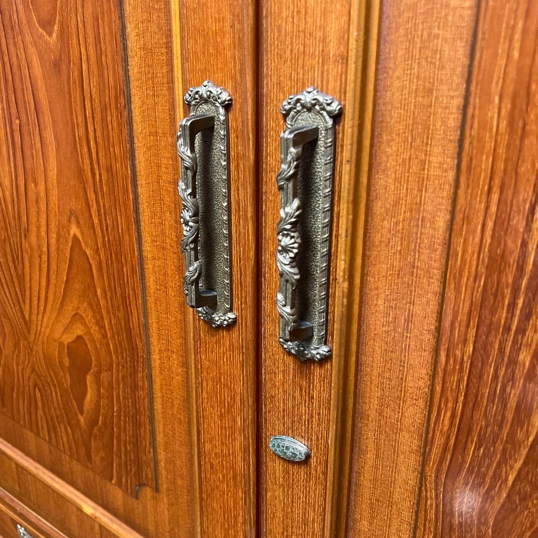 木製ブラウンクラシック調タンス