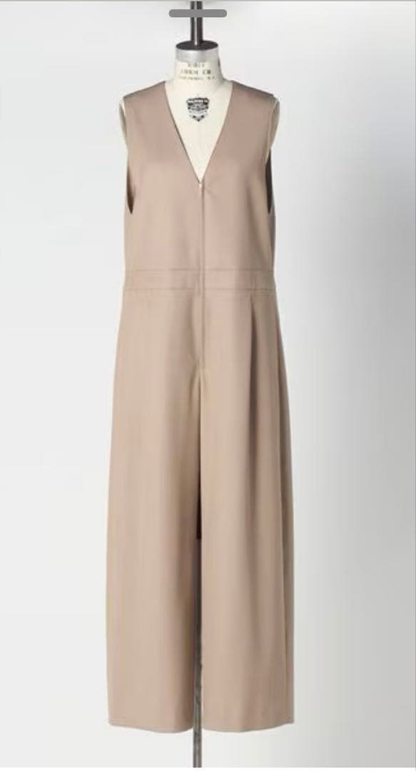 美品☆ドゥロワー2025FALL2 ノースリーブジャンプスーツ（サロペット）