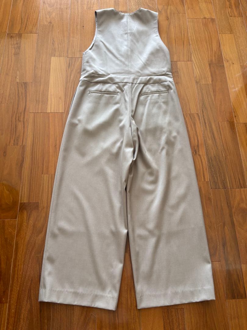 美品☆ドゥロワー2025FALL2 ノースリーブジャンプスーツ（サロペット）