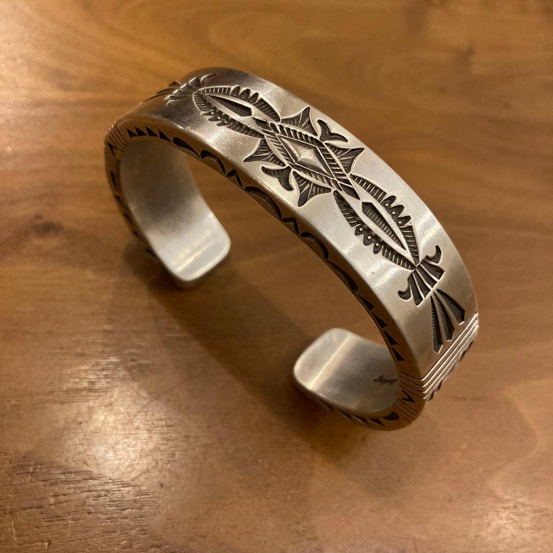 故トーマスカーティス　バングル　インディアンジュエリー　シルバー　ジェニファー