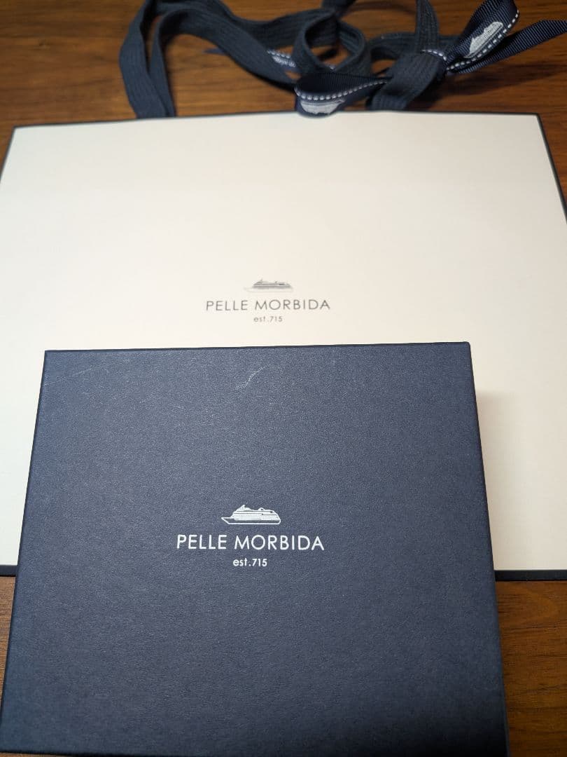 未使用：PELLE MORBIDA 二つ折り財布 黒（ペッレモルビダBA329）