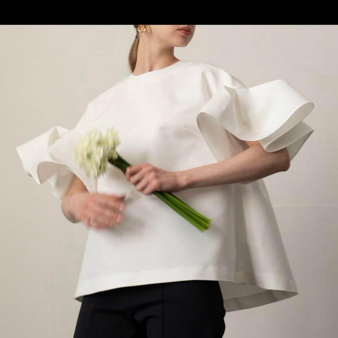 最安値　8/16までの限定価格　Heve FINスリーブBL　ホワイト