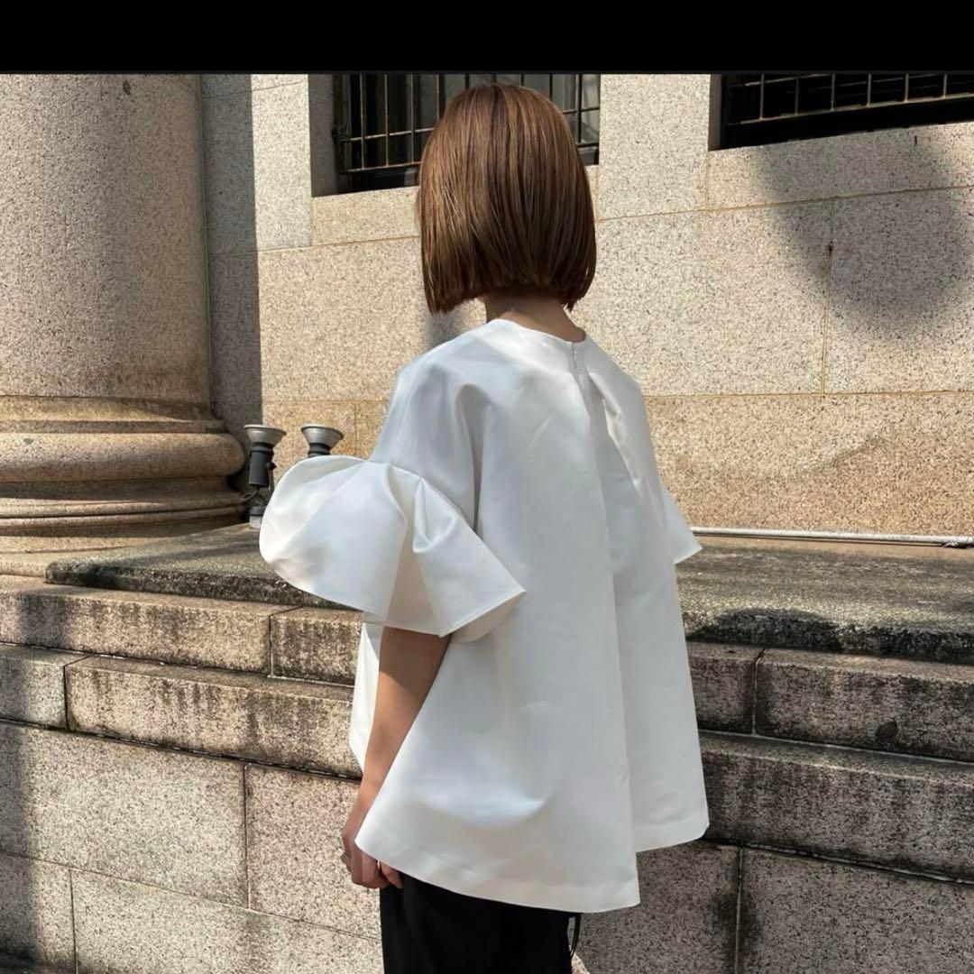 最安値　8/16までの限定価格　Heve FINスリーブBL　ホワイト