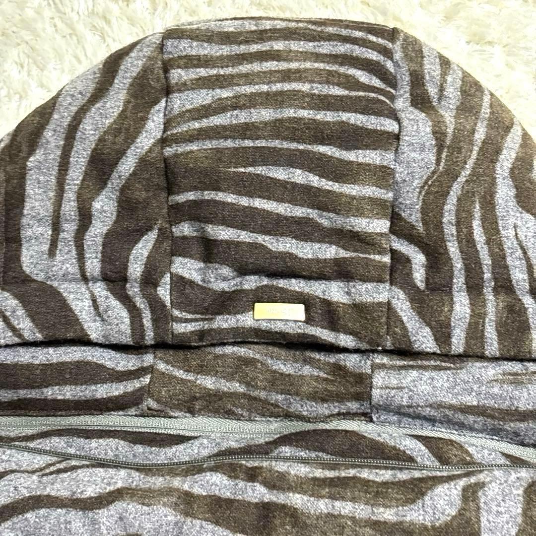 ルミラヘルノ 特殊中綿 キルティングジャケット フード着脱 毛 総柄 M