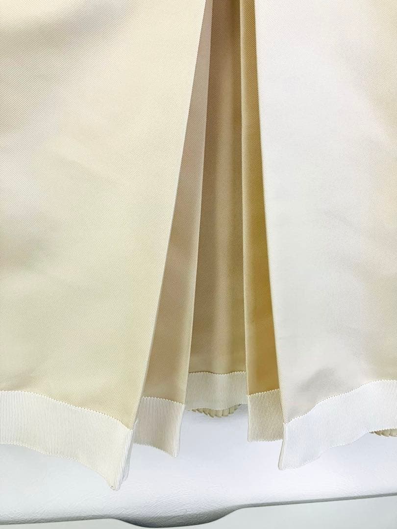 MONCLER ホワイト　キルティングダウンベスト