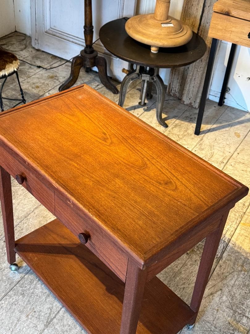 北欧ヴィンテージ　ソーイングテーブル　チーク材　デンマーク　アンティーク