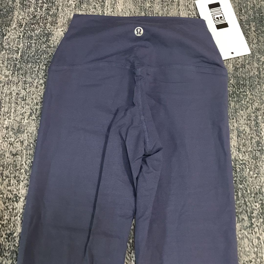 タグ付け☆Lululemon ヨガパンツ サイズ6ネイビー