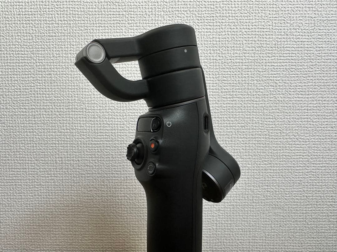 DJI Osmo Mobile 6（スマホ用ジンバル）