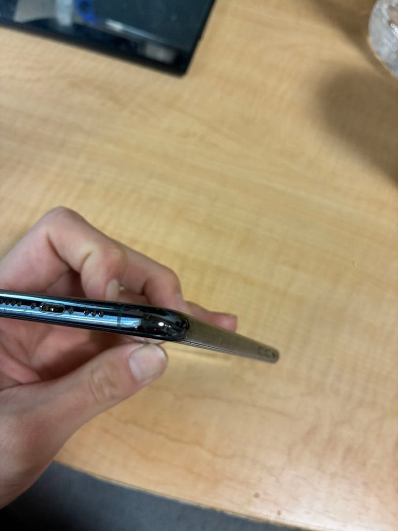 Apple iPhone 11 Pro 本体 + iFaceケース