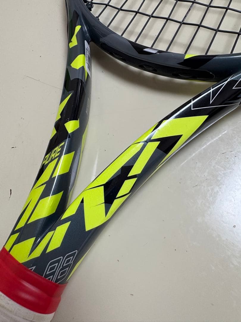 Babolat ピュアアエロ98 G2 テニスラケット 2023