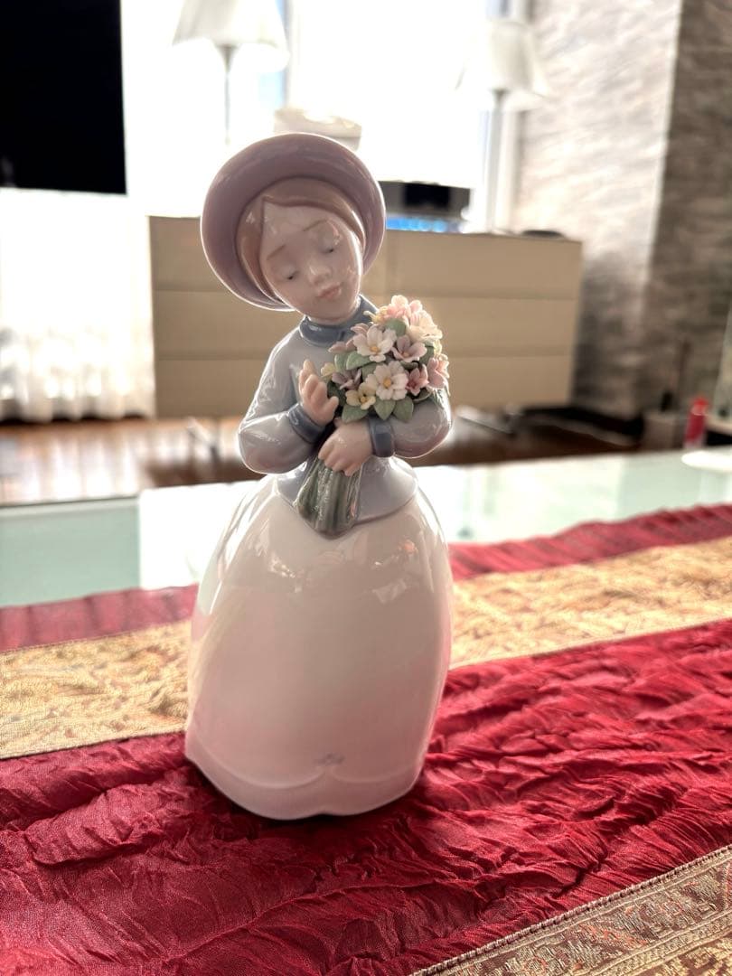 【絶版 希少 美品】リヤドロ LLADRO 6869 「大好きな香り」