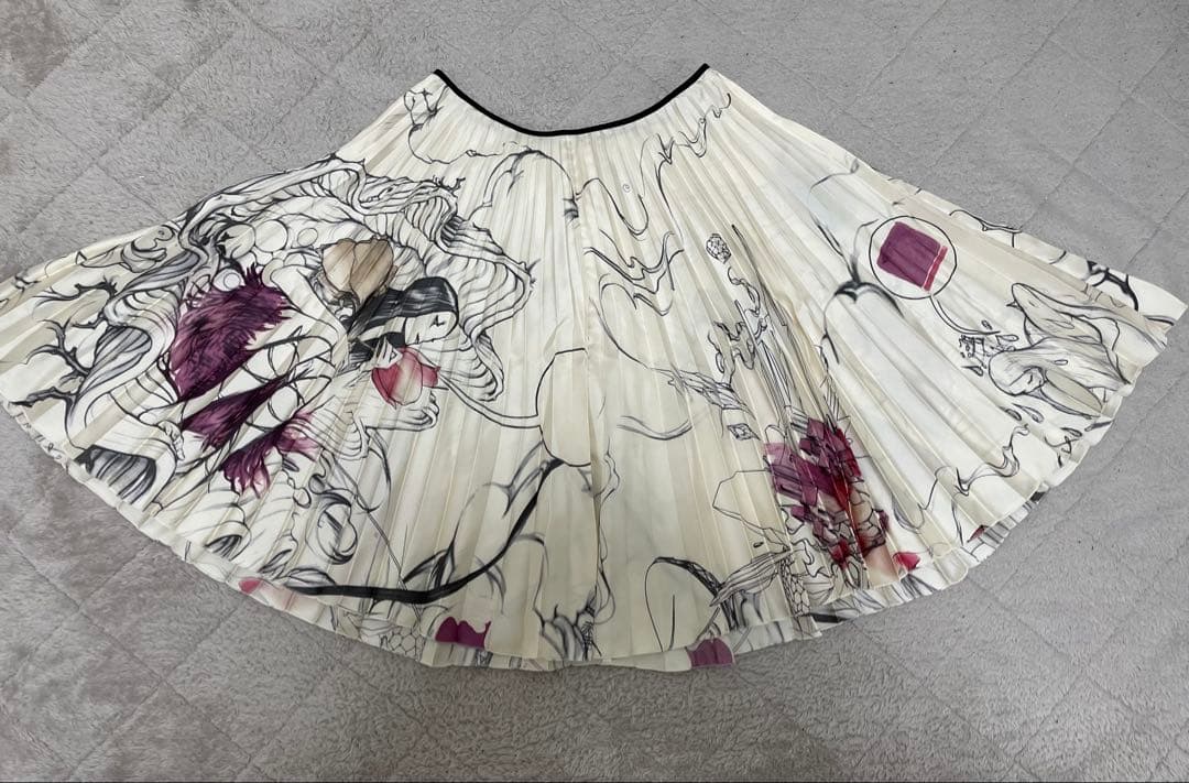 新品　PRADA シルクスカート　サイズ38