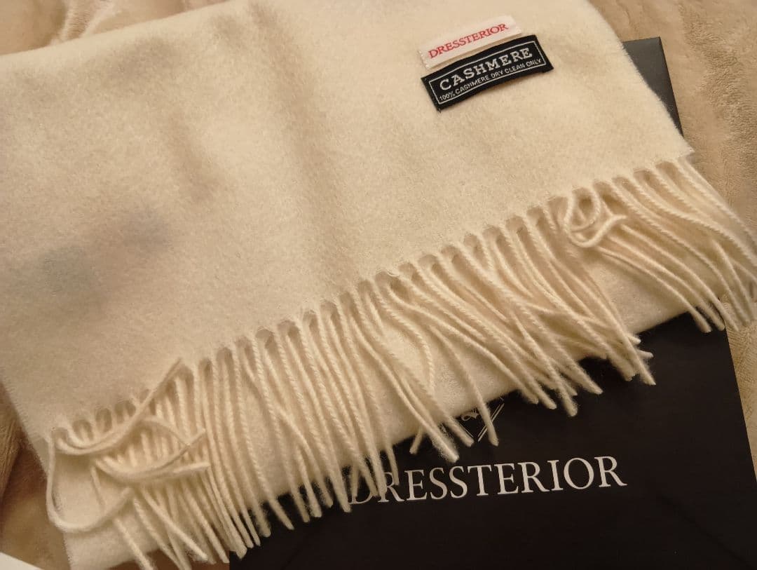 ドレストリア　マフラー　カシミア
