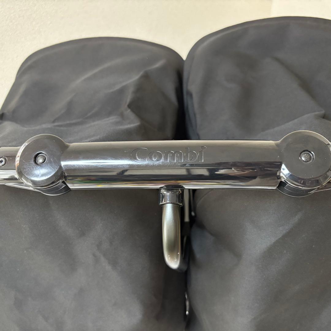 Combi コンビ　ツインスピンGC 2人乗りベビーカー　双子