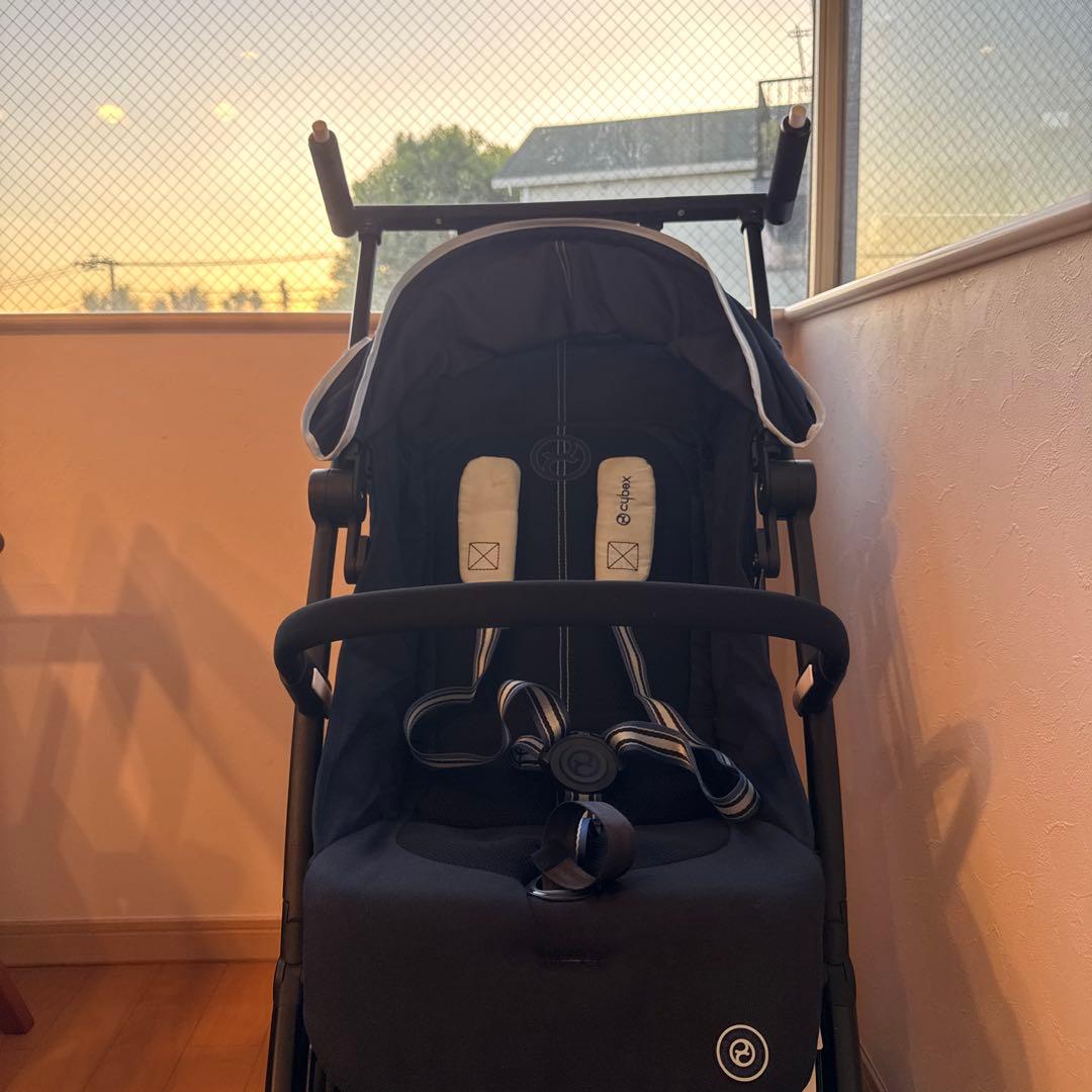 cybexベビーカー 折りたたみ式 5点式シートベルト