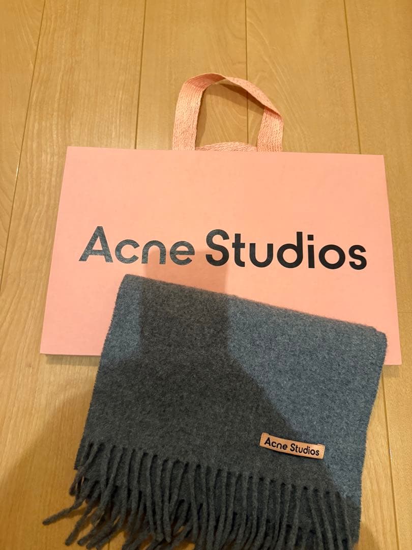 acnestudios マフラー