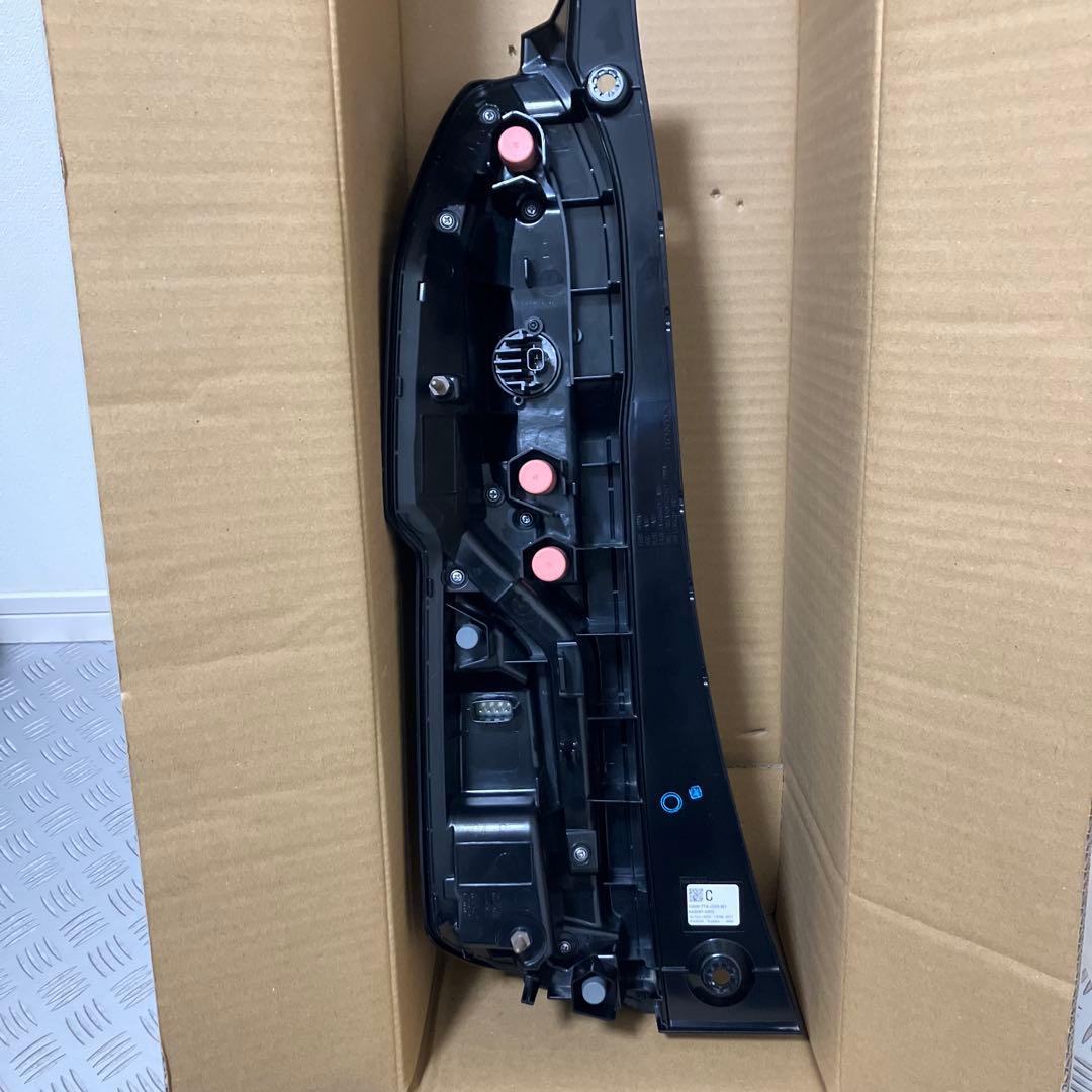 NBOX　カスタム　JF3　右テール　純正　N-BOX　ICHIKOH　D186