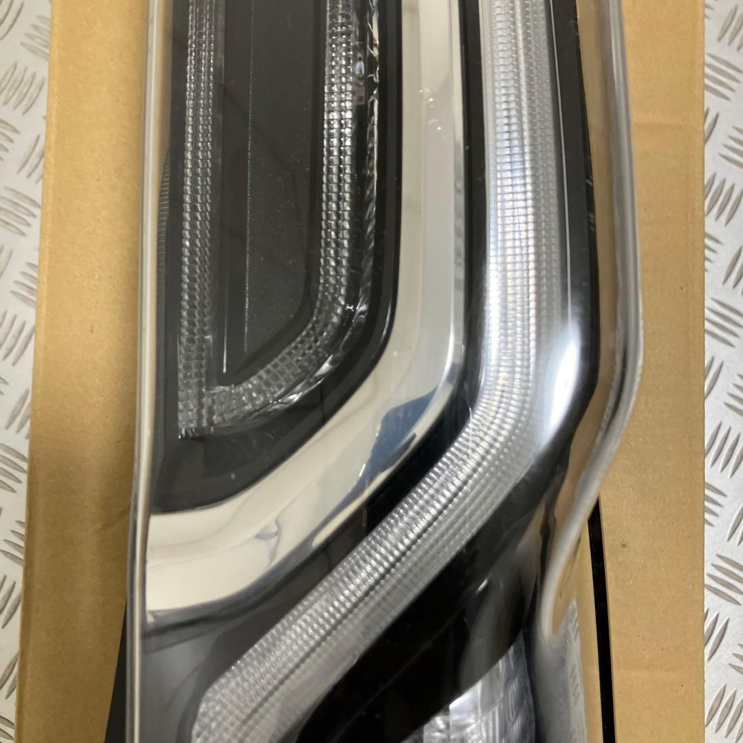 NBOX　カスタム　JF3　右テール　純正　N-BOX　ICHIKOH　D186