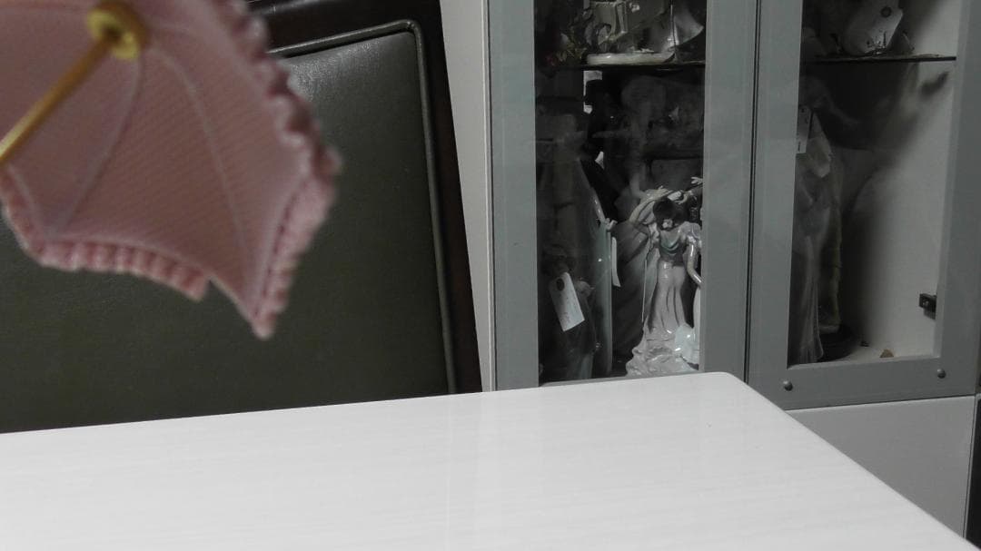 LLADRO　リヤドロ【パラソルの娘（アンジェラ）】値下　リアドロ　Ｌ333