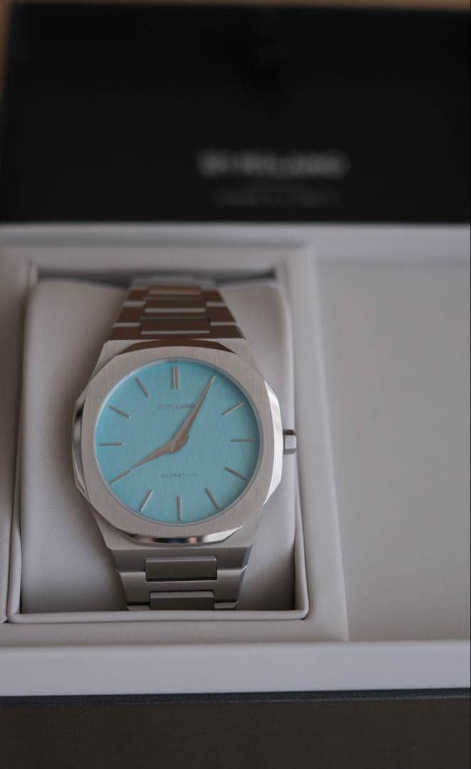 D1 MILANO ULTRA THIN turquoiseリネン38mmケース
