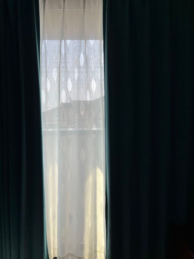 オーダーカーテン 青いプリーツデザインのドレープカーテンとレースセット