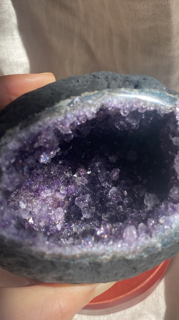 希少!アメジストドーム　台座付き　ウルグアイ産 5A grade