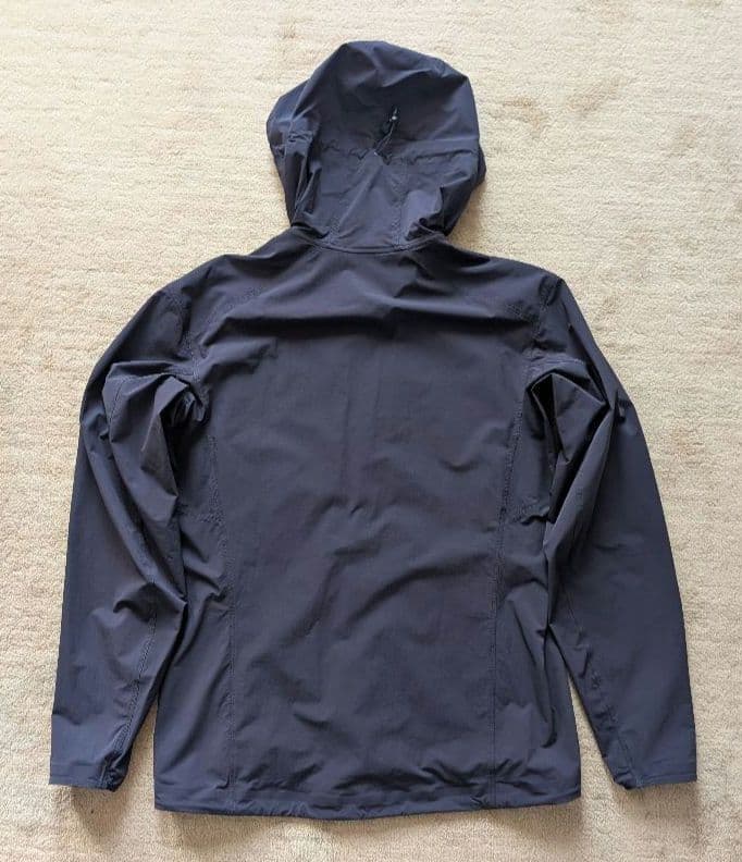 【新品未使用】ARC'TERYXガンマ ライトウェイト フーディ メンズ 黒 S