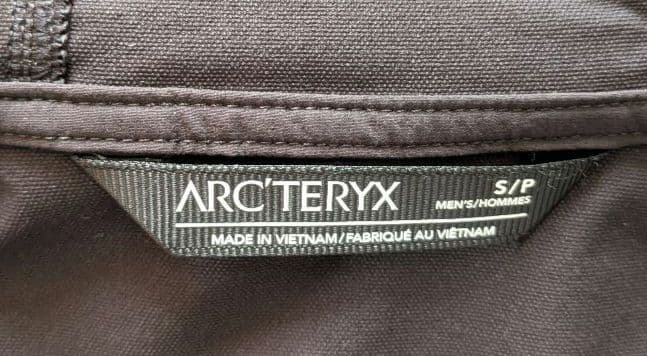 【新品未使用】ARC'TERYXガンマ ライトウェイト フーディ メンズ 黒 S