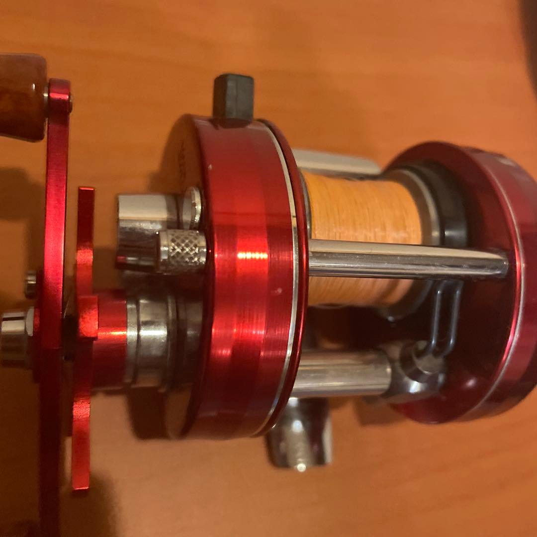 ABU Ambassadeur 2500cベイトリール