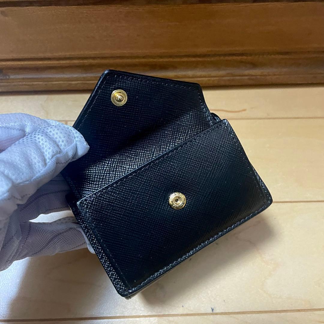 プラダ 三つ折り ミニ財布 PRADA