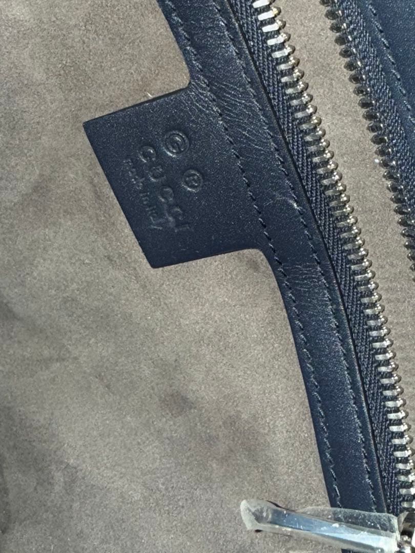 GUCCI グッチ　フラワープリント ショルダーバッグ　バッグパック