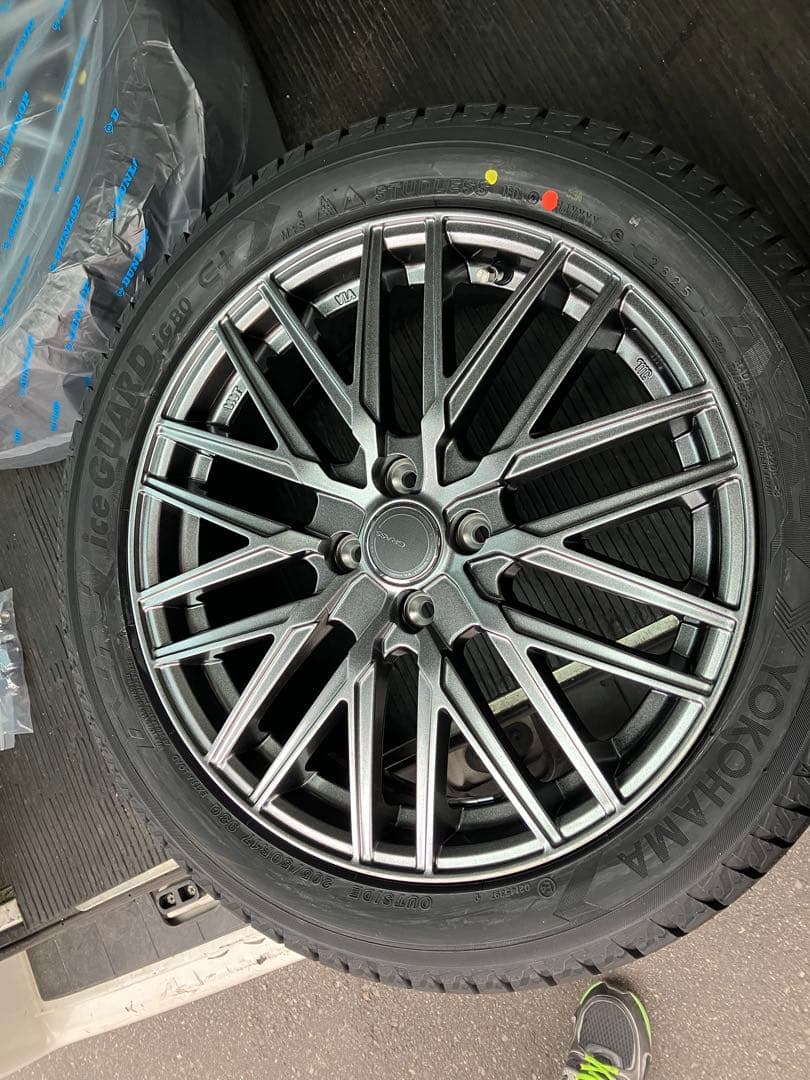 I*i様 スタッドレス　205/50R17 ホイール　未使用　アイスガード