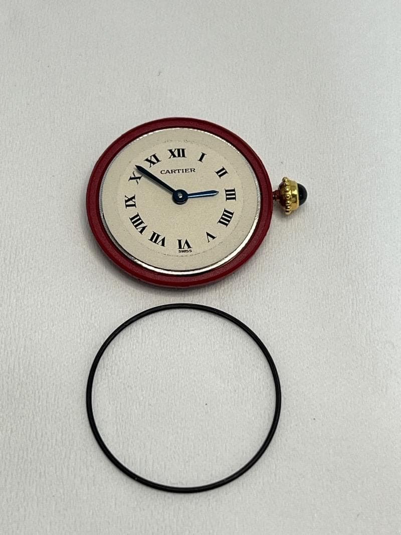 カルティエ コリゼ 881095 クォーツ Cal.81　ムーブメントと文字盤