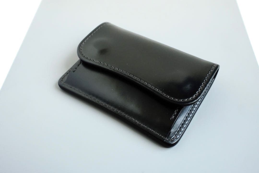 【さち】WILD SWANS タング シェルコードバン 黒