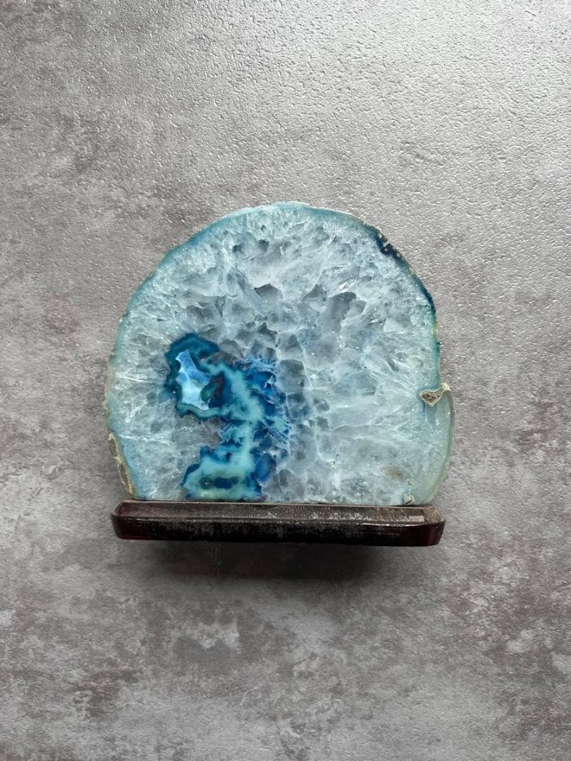 青色アゲート置物 木製台座付き