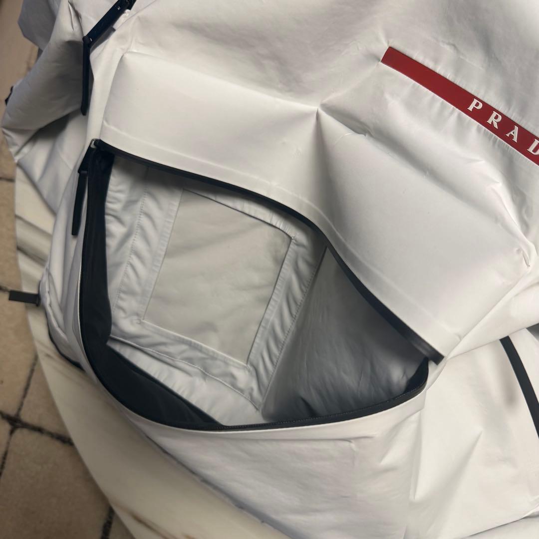 プラダ　リネアロッサ　スノーボードジャケット