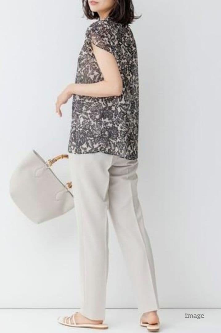 ◇aki様・専用◇23区 ボタニカルプリント スキッパー ブラウス 38